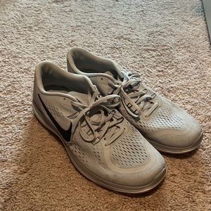 Men’s Nike running sneakers